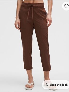 Lululemon Dance Studio Cropped Pant - Black sz 10
